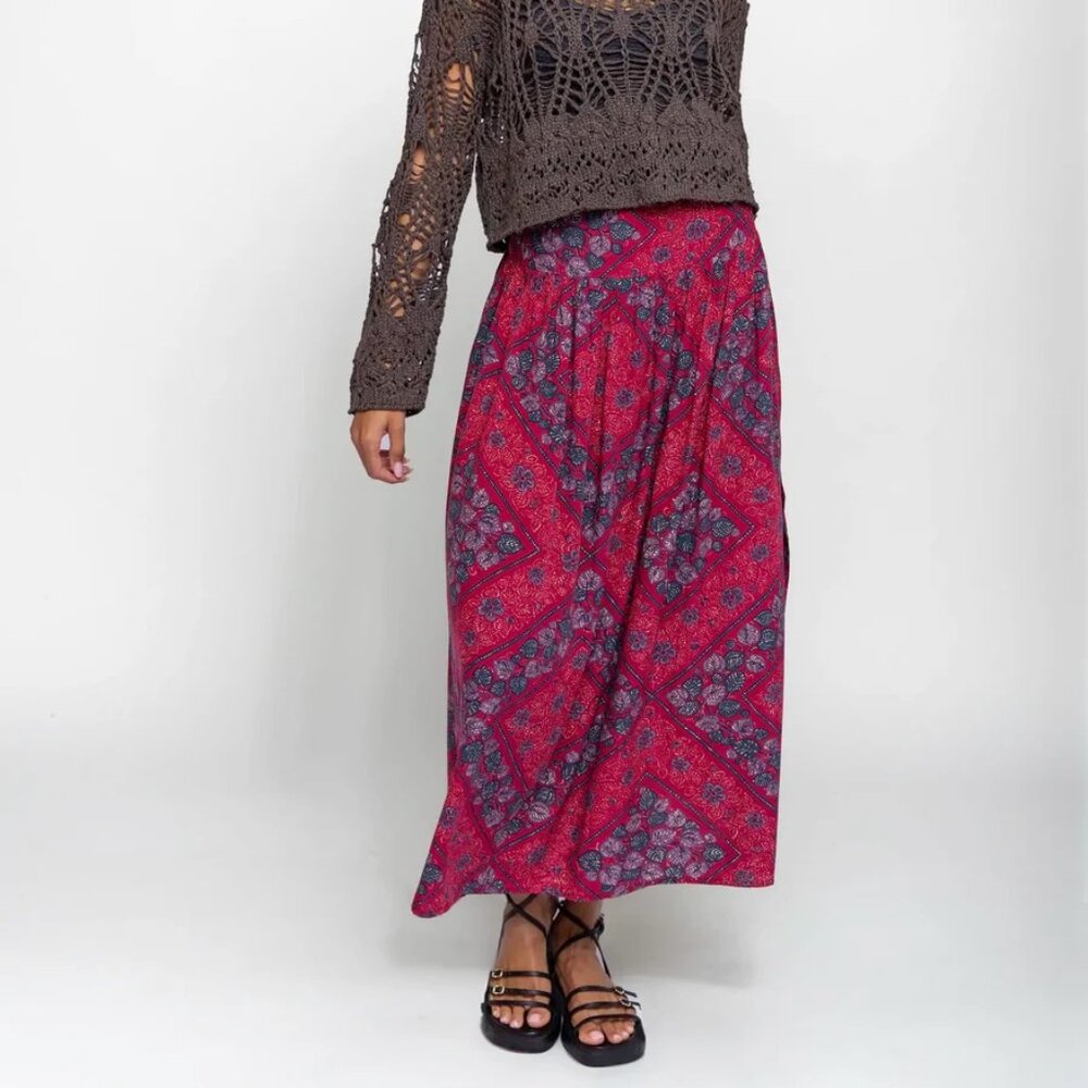 NEW Natural Life Addie Midi Skirt, Red Batik Bandana M
